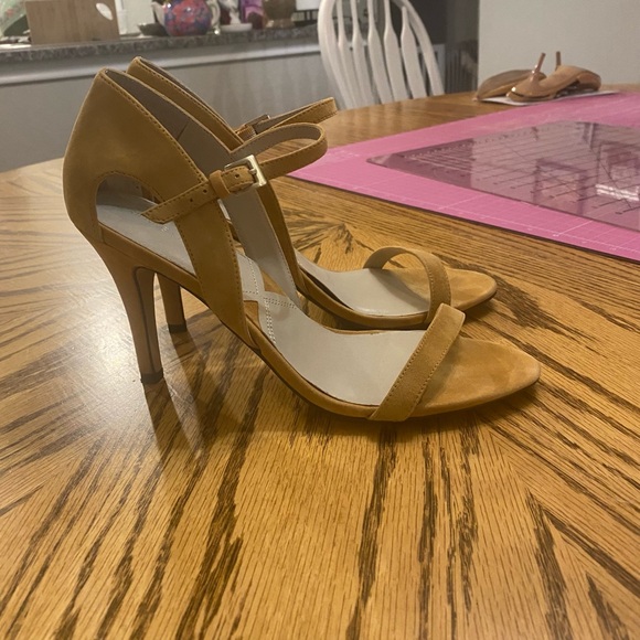 Adrienne Vittadini Shoes - Womens heels